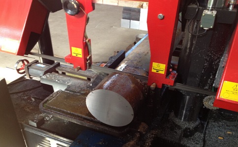 龙圩卧式带锯床加工时出现明显振荡如何排查？